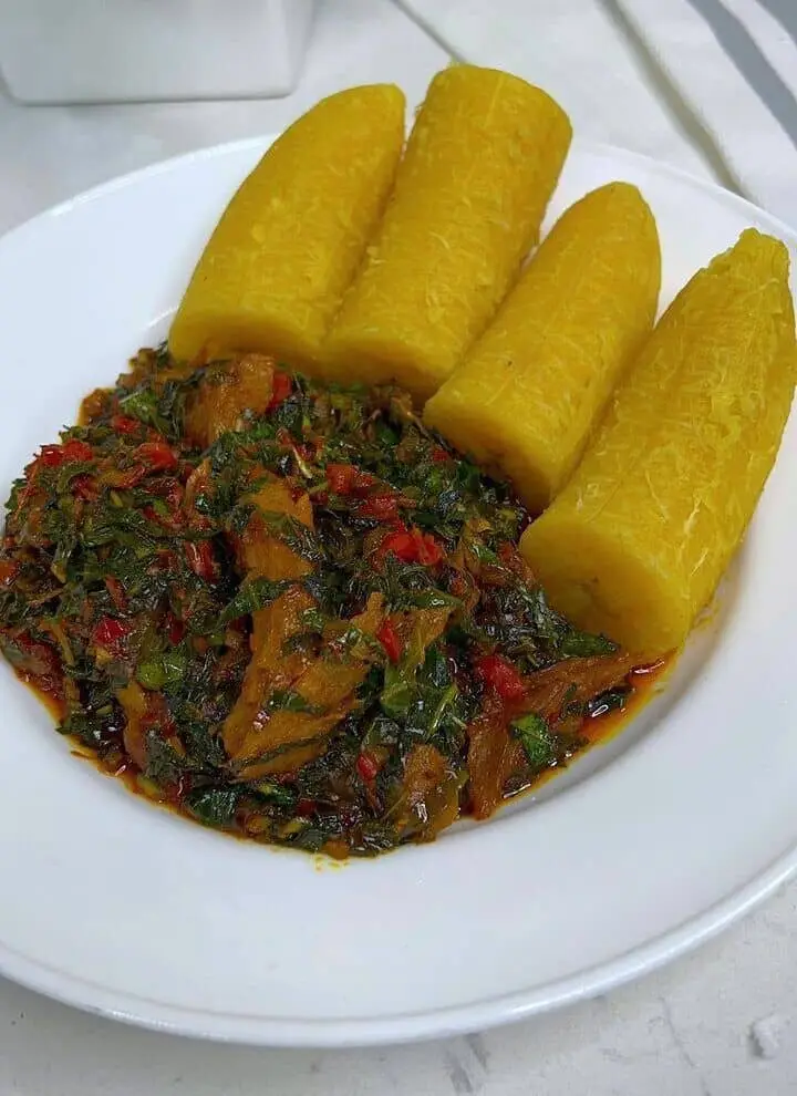 Boiled Plantain & Veggie Sauce